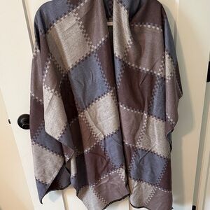 Pretty Persuasions Plaid Shawl Wrap